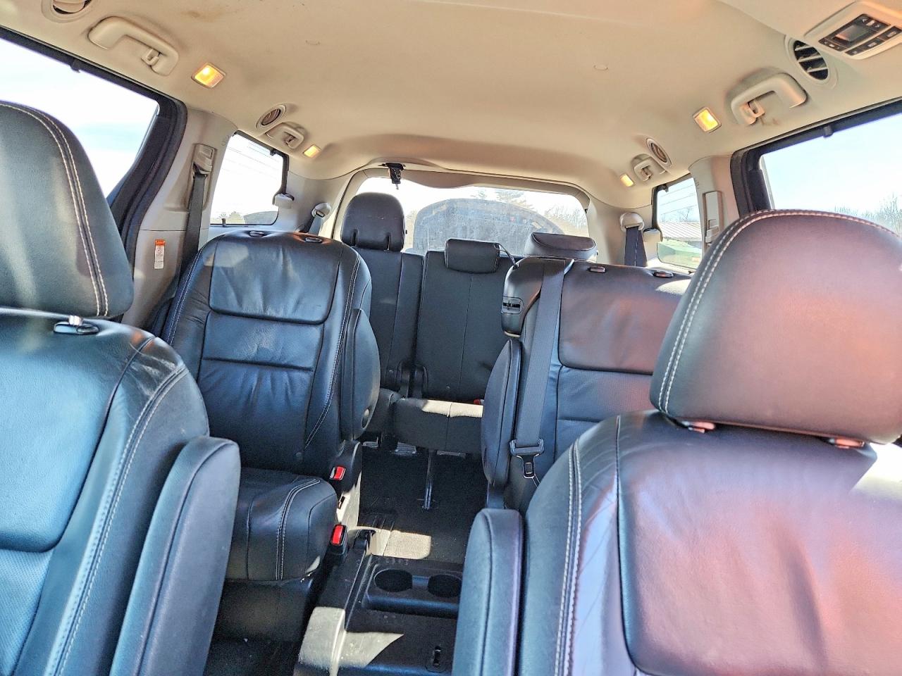 2017 TOYOTA SIENNA SE 8-PASSENGER photo 10