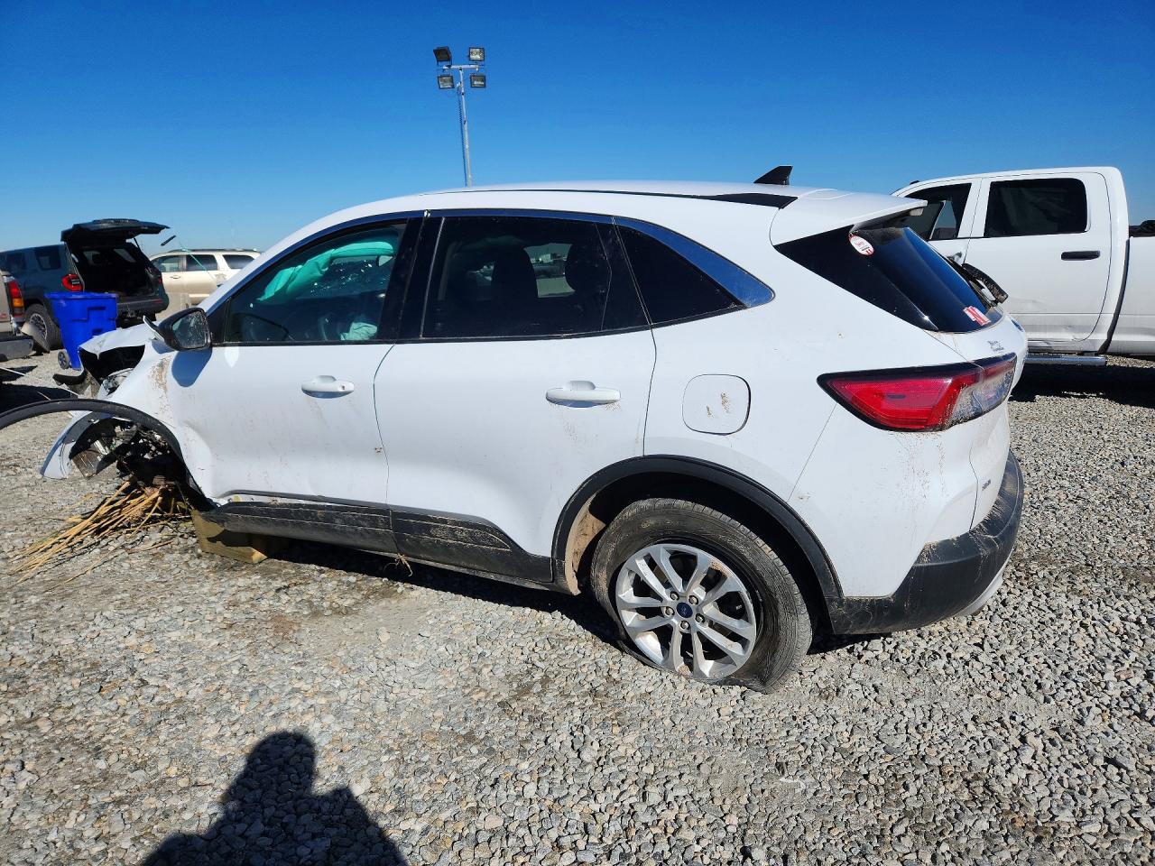 2022 FORD ESCAPE photo 3