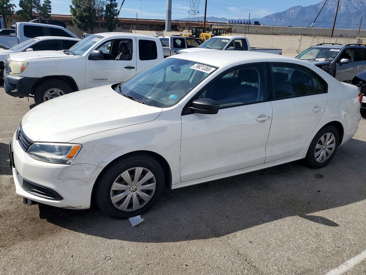 2013 VOLKSWAGEN JETTA