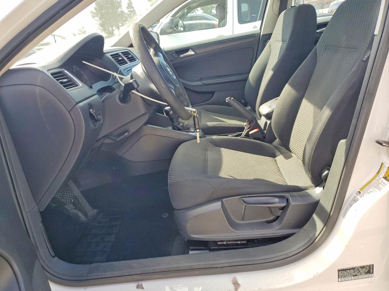 2013 VOLKSWAGEN JETTA BASE photo 7