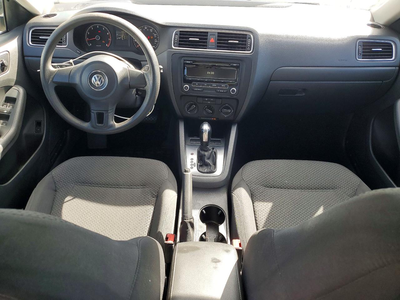 2013 VOLKSWAGEN JETTA BASE photo 8