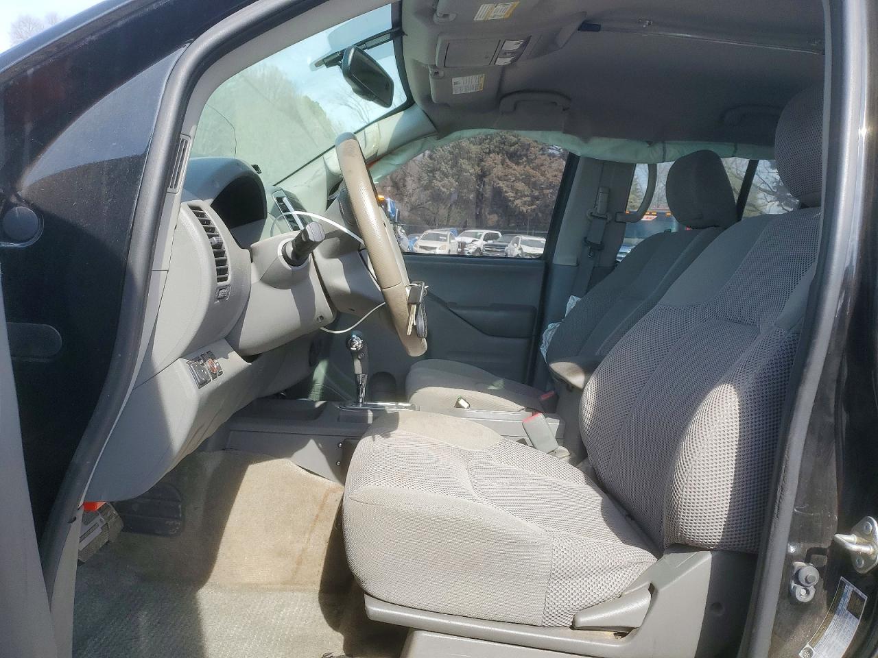 2017 NISSAN FRONTIER SV photo 7