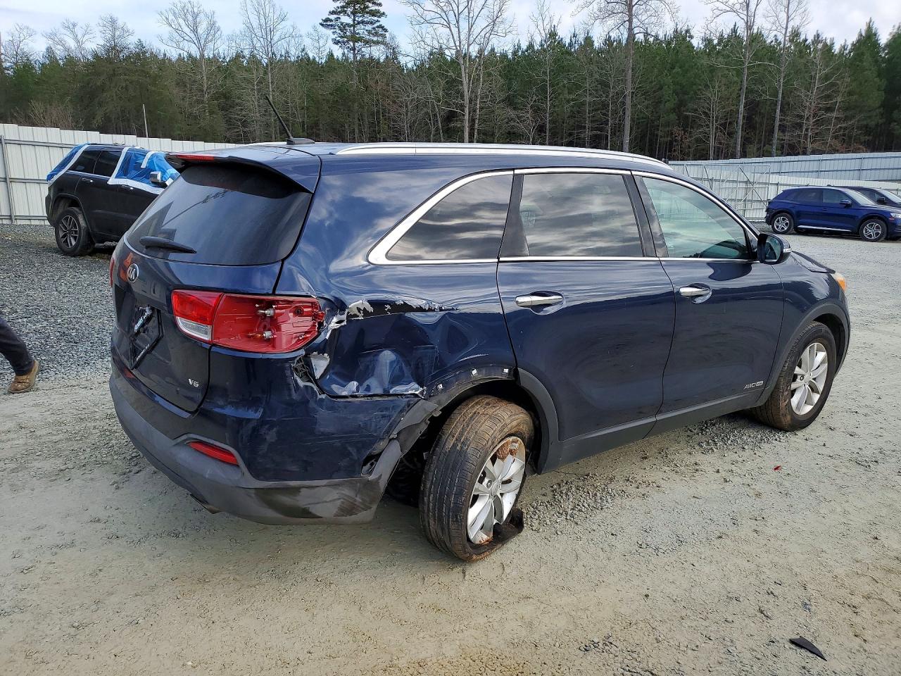 2017 KIA SORENTO LX V6 photo 5