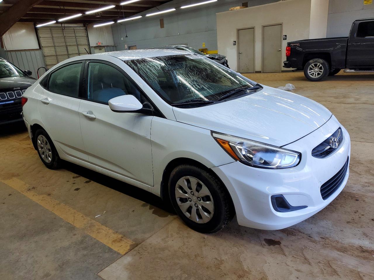 2016 HYUNDAI ACCENT SE photo 4