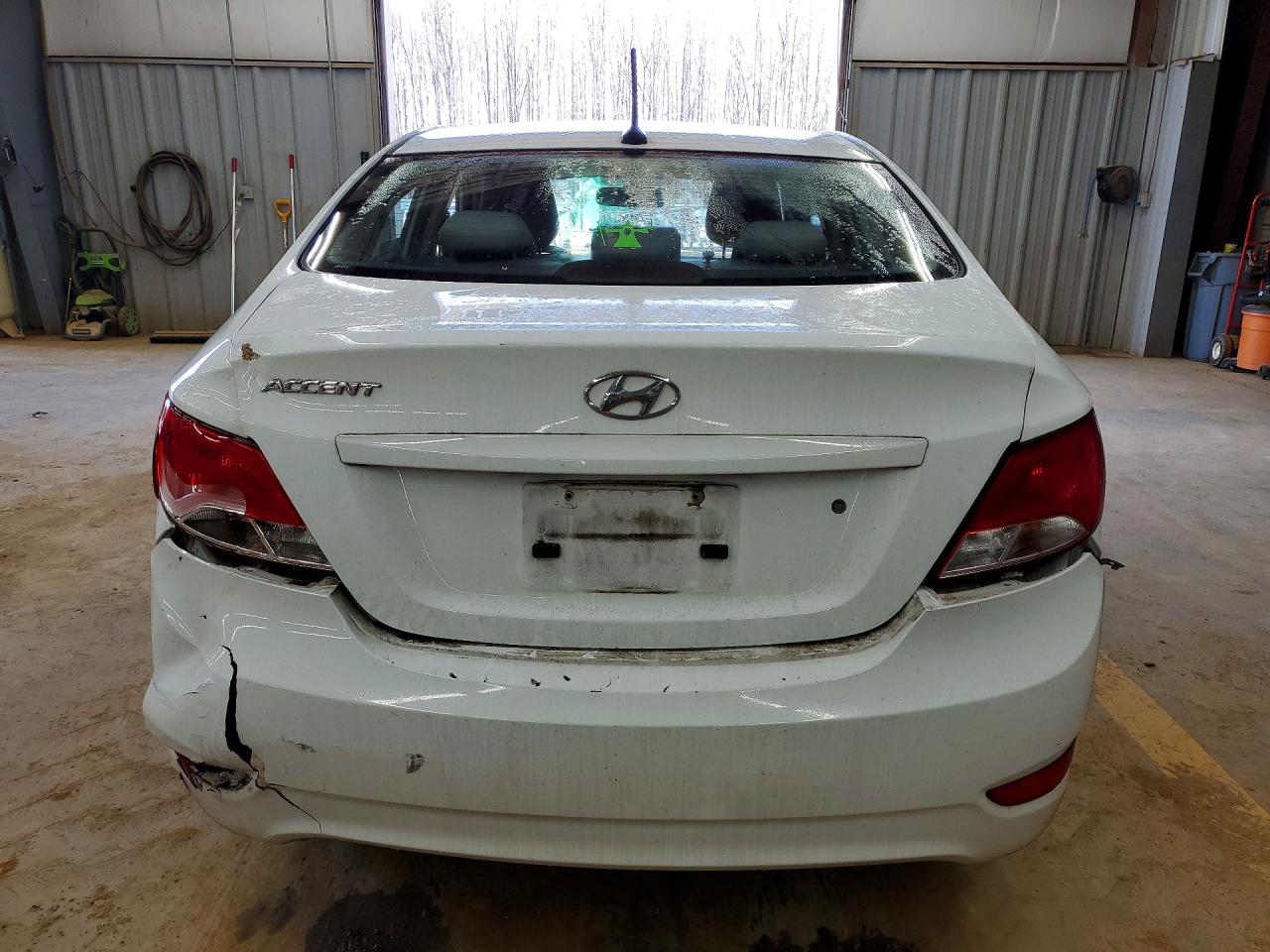 2016 HYUNDAI ACCENT SE photo 6