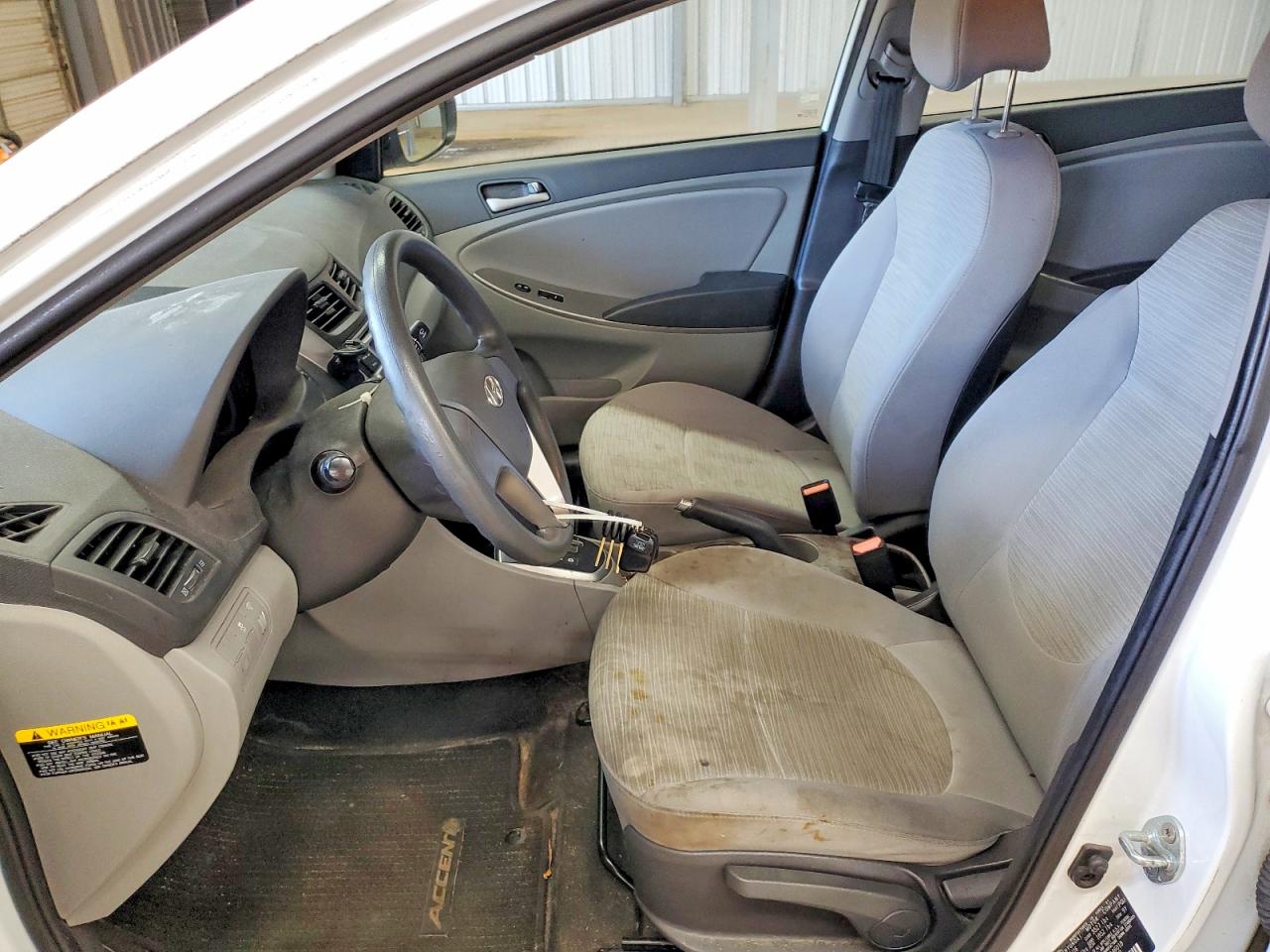 2016 HYUNDAI ACCENT SE photo 7
