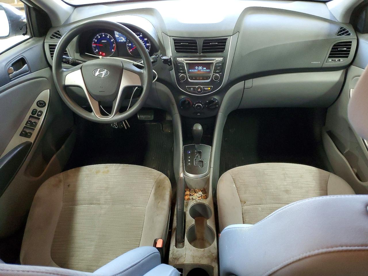 2016 HYUNDAI ACCENT SE photo 8