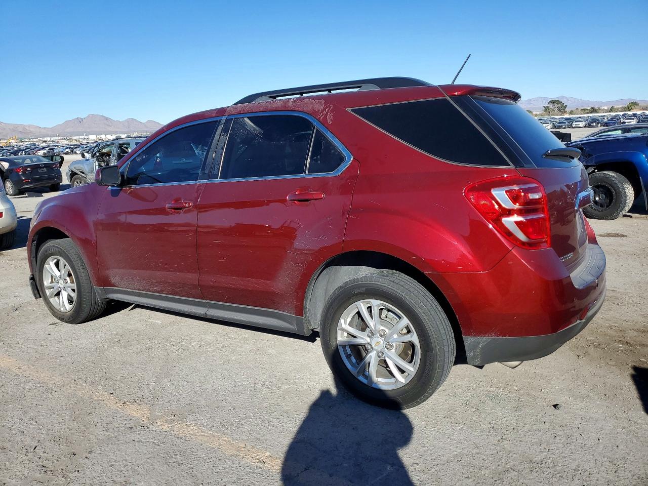 2017 CHEVROLET EQUINOX LT photo 4
