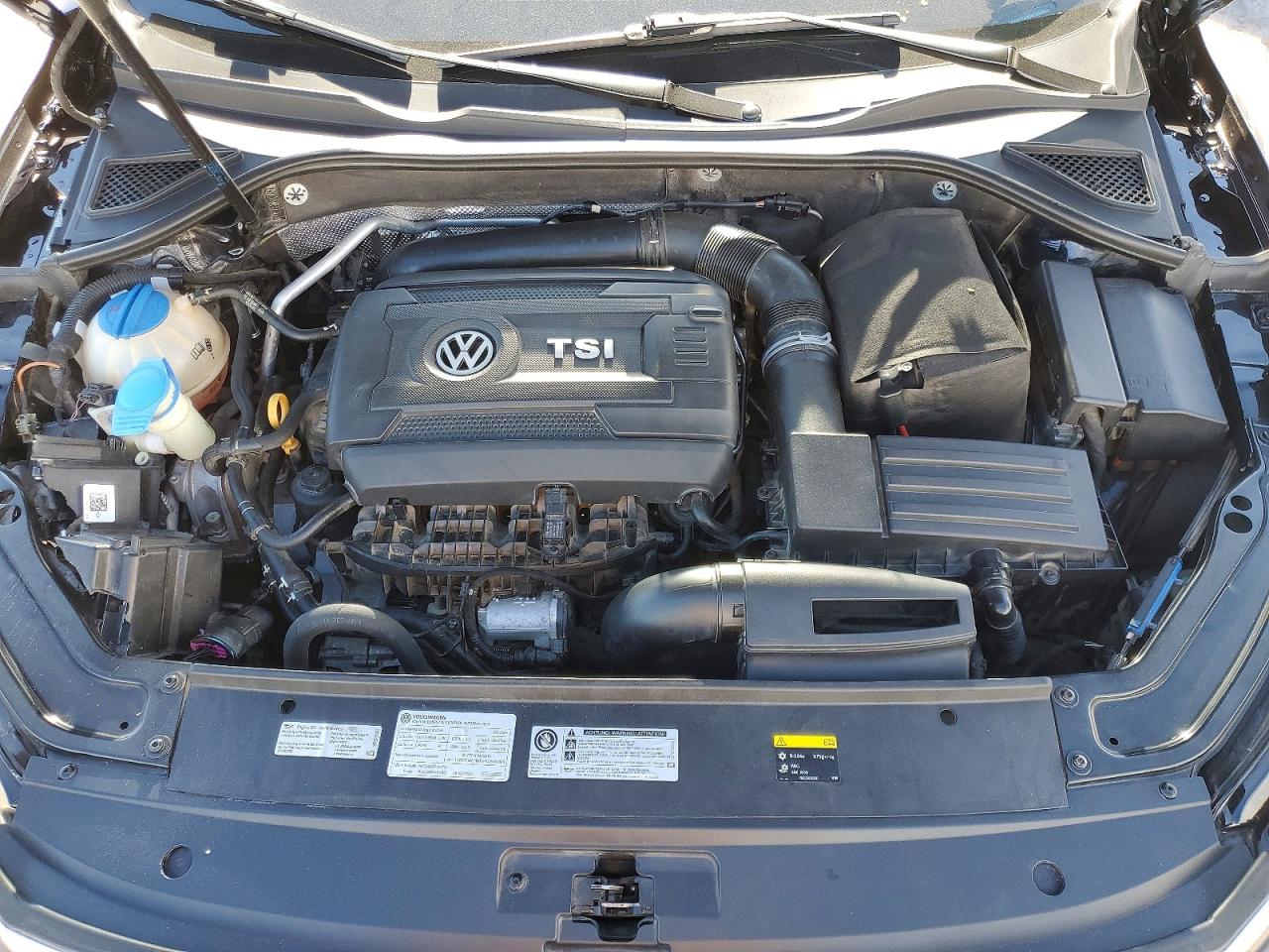 2017 VOLKSWAGEN PASSAT SE photo 21