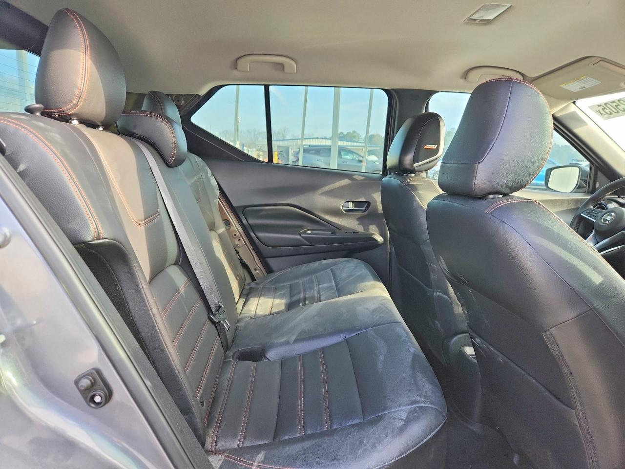 2020 NISSAN KICKS SR photo 21