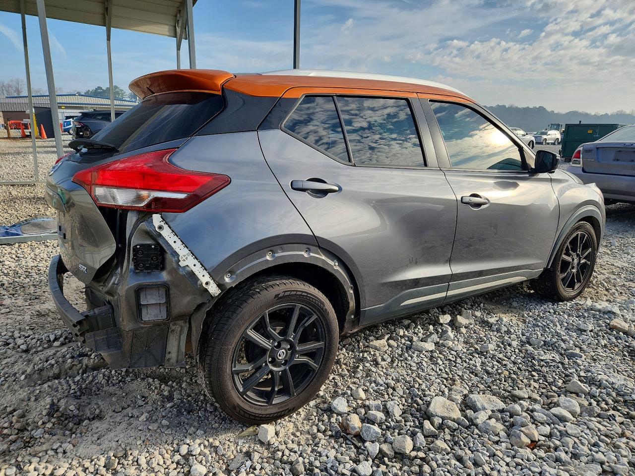 2020 NISSAN KICKS SR photo 5