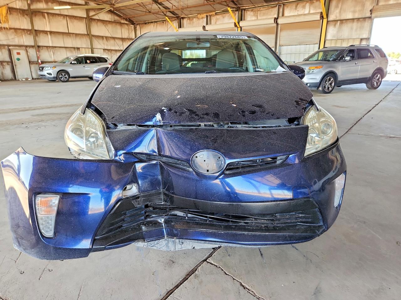 2013 TOYOTA PRIUS THREE photo 5