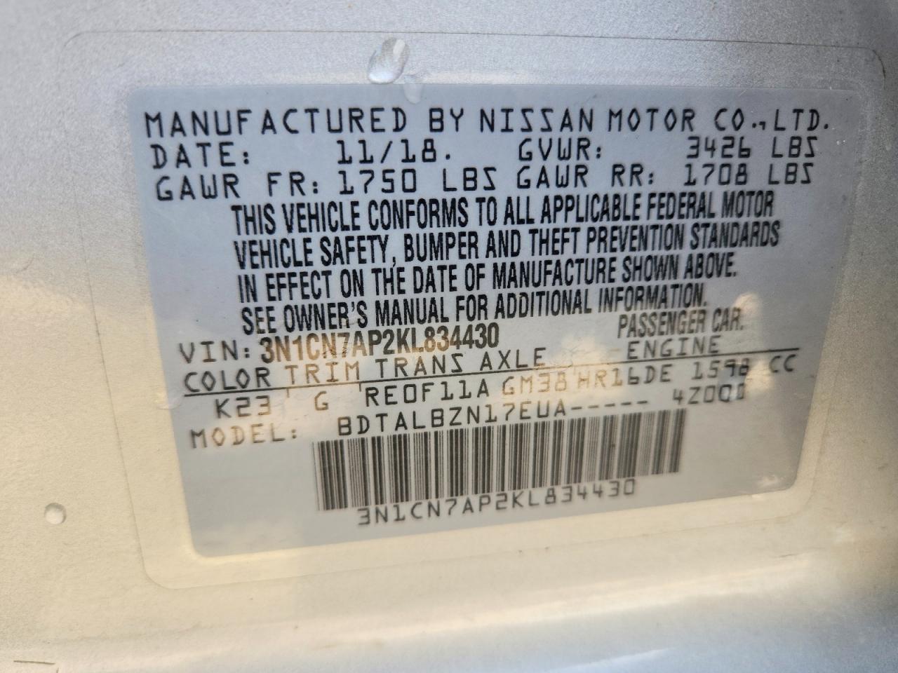2019 NISSAN VERSA SV photo 13