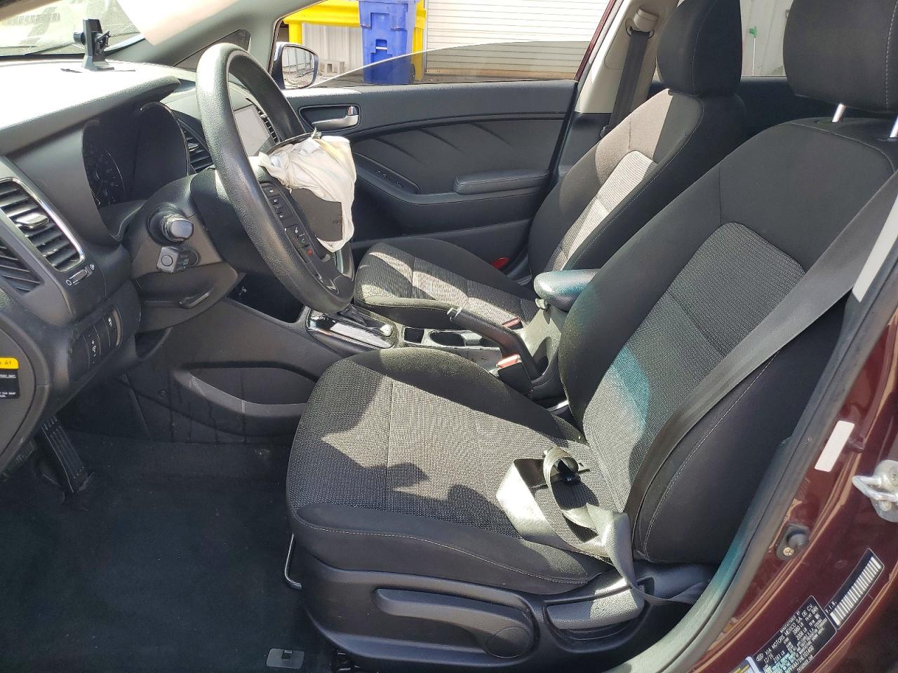 2017 KIA FORTE LX photo 7