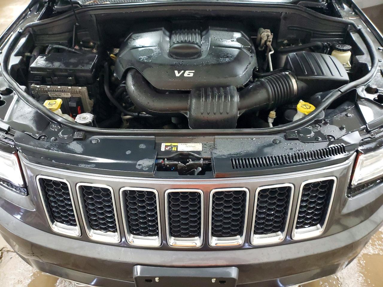 2015 JEEP GRAND CHEROKEE OVERLAND photo 12