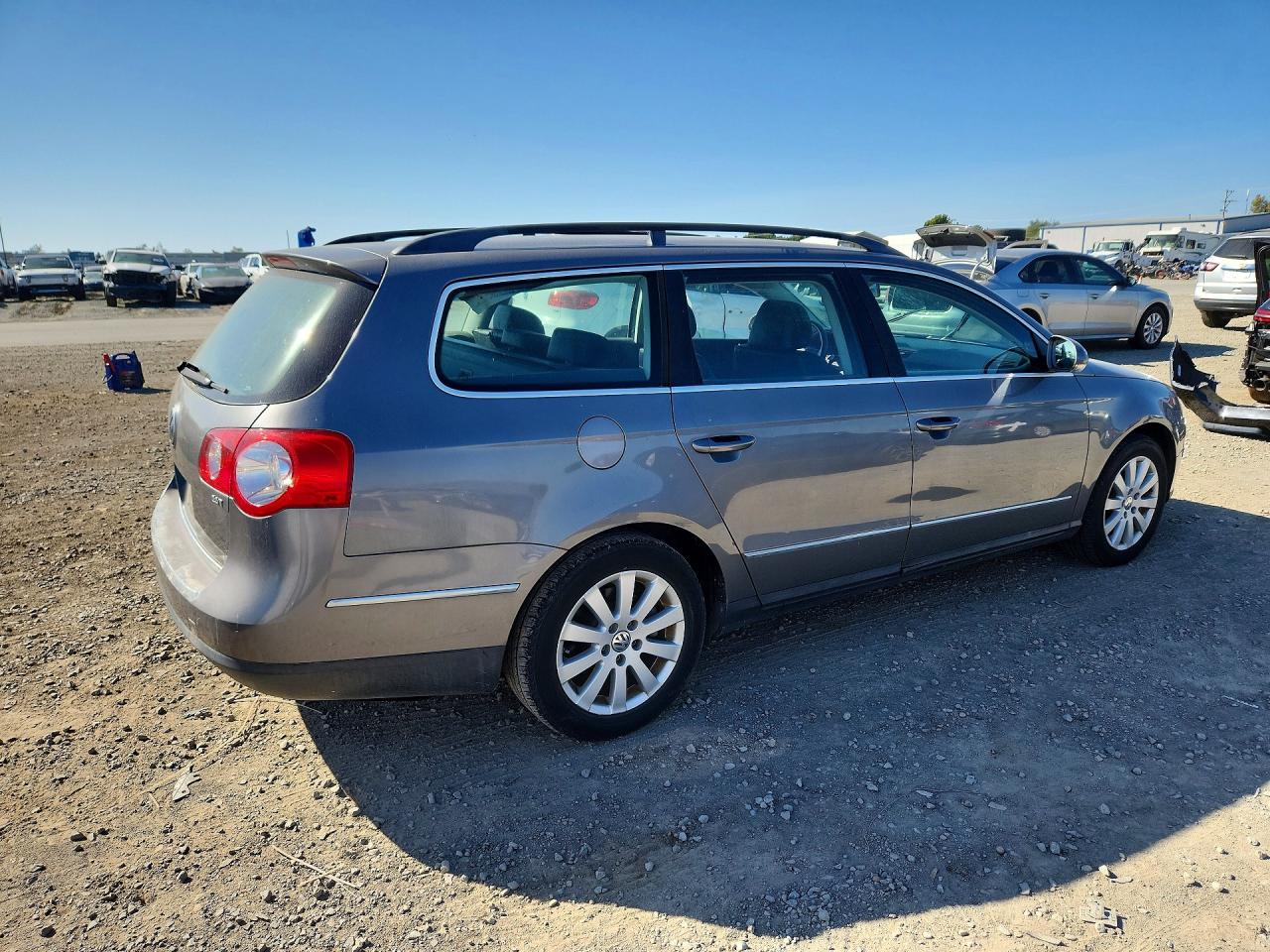 2008 VOLKSWAGEN PASSAT photo 5