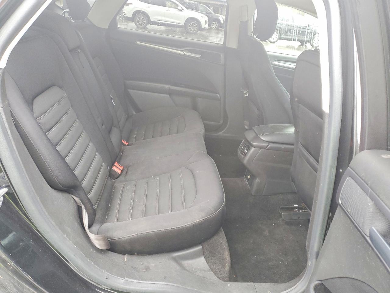 2015 FORD FUSION SE photo 10
