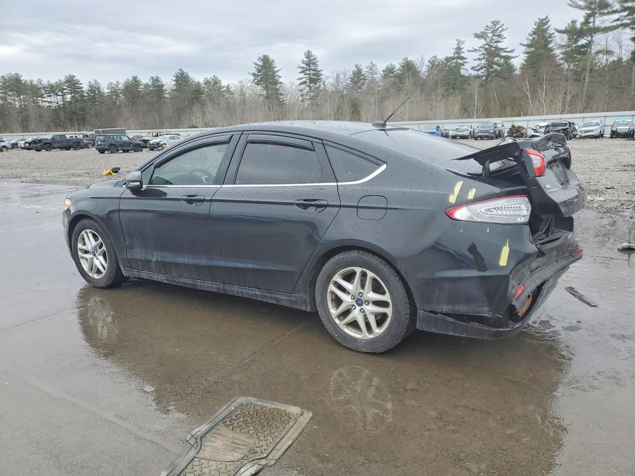 2015 FORD FUSION SE photo 2