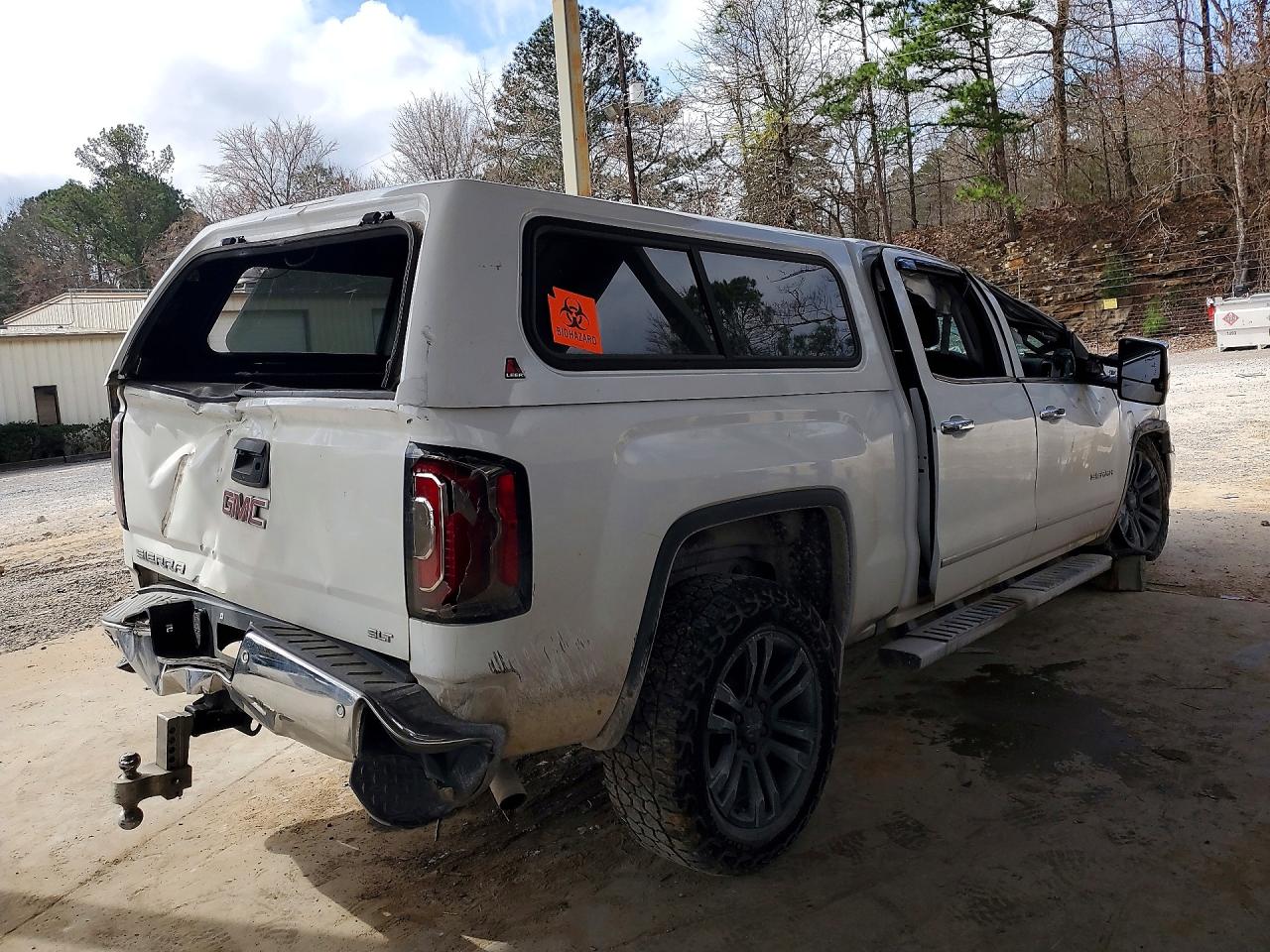 2017 GMC SIERRA K1500 SLT photo 3