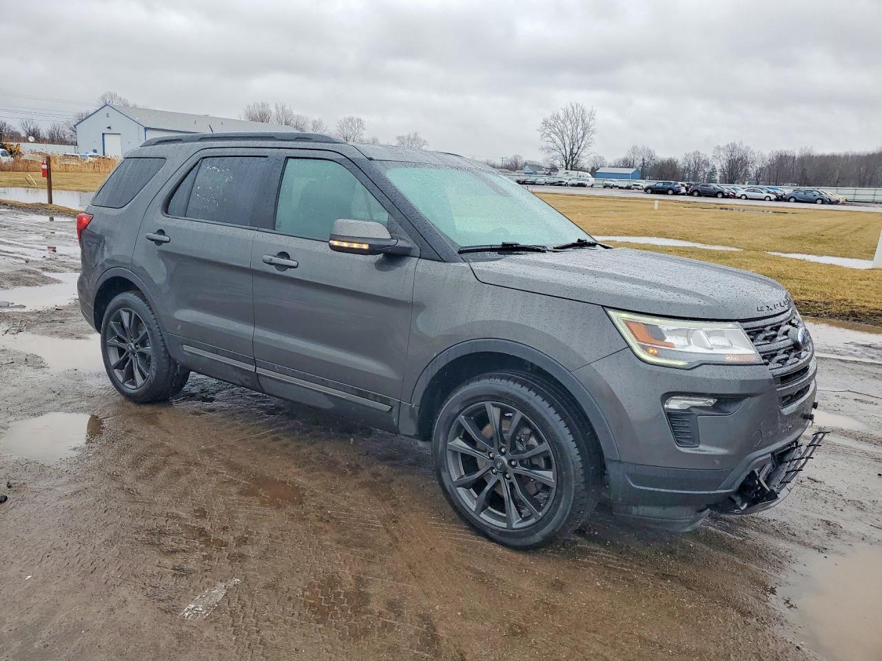 2018 FORD EXPLORER XLT photo 4