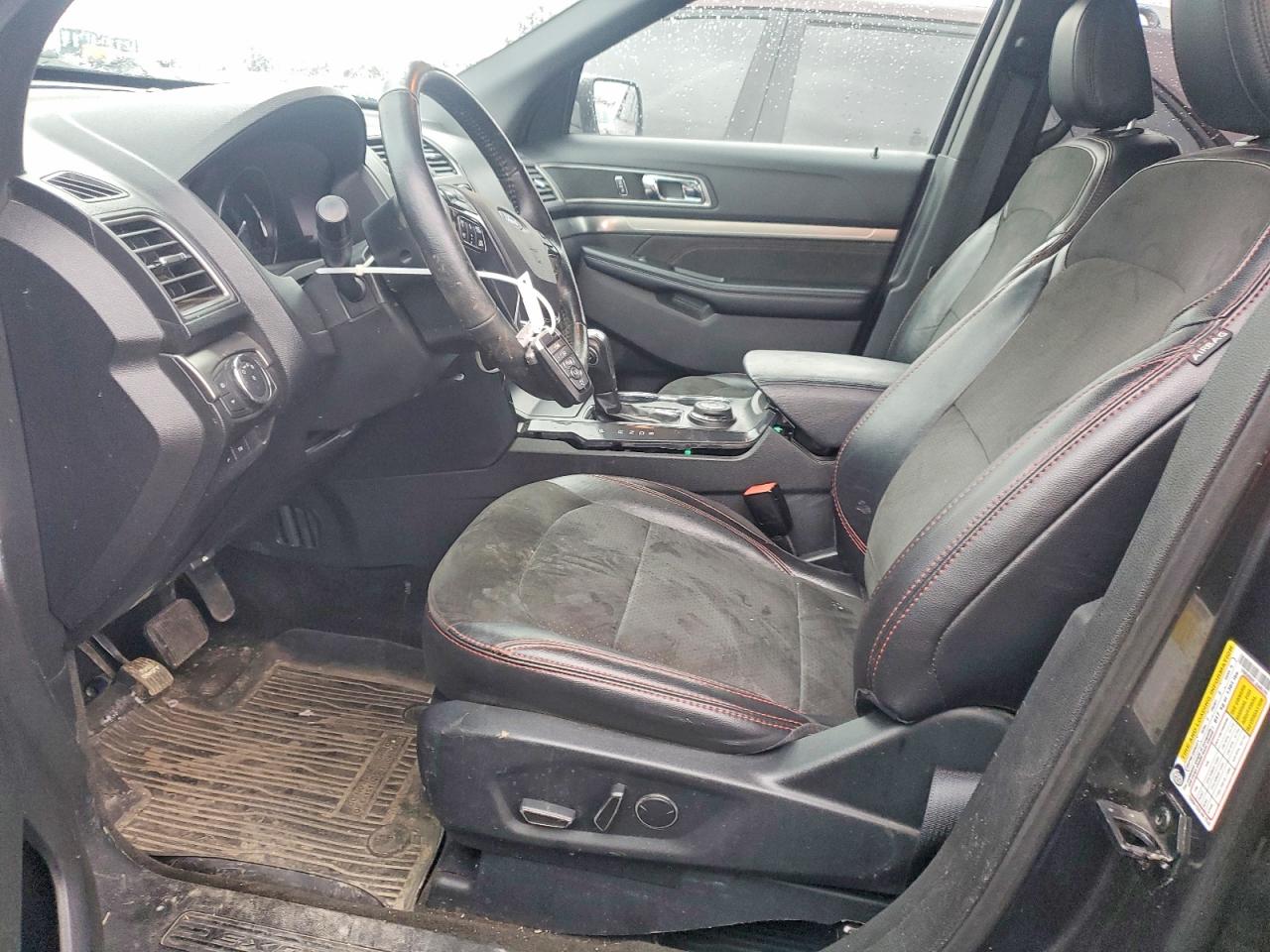 2018 FORD EXPLORER XLT photo 7