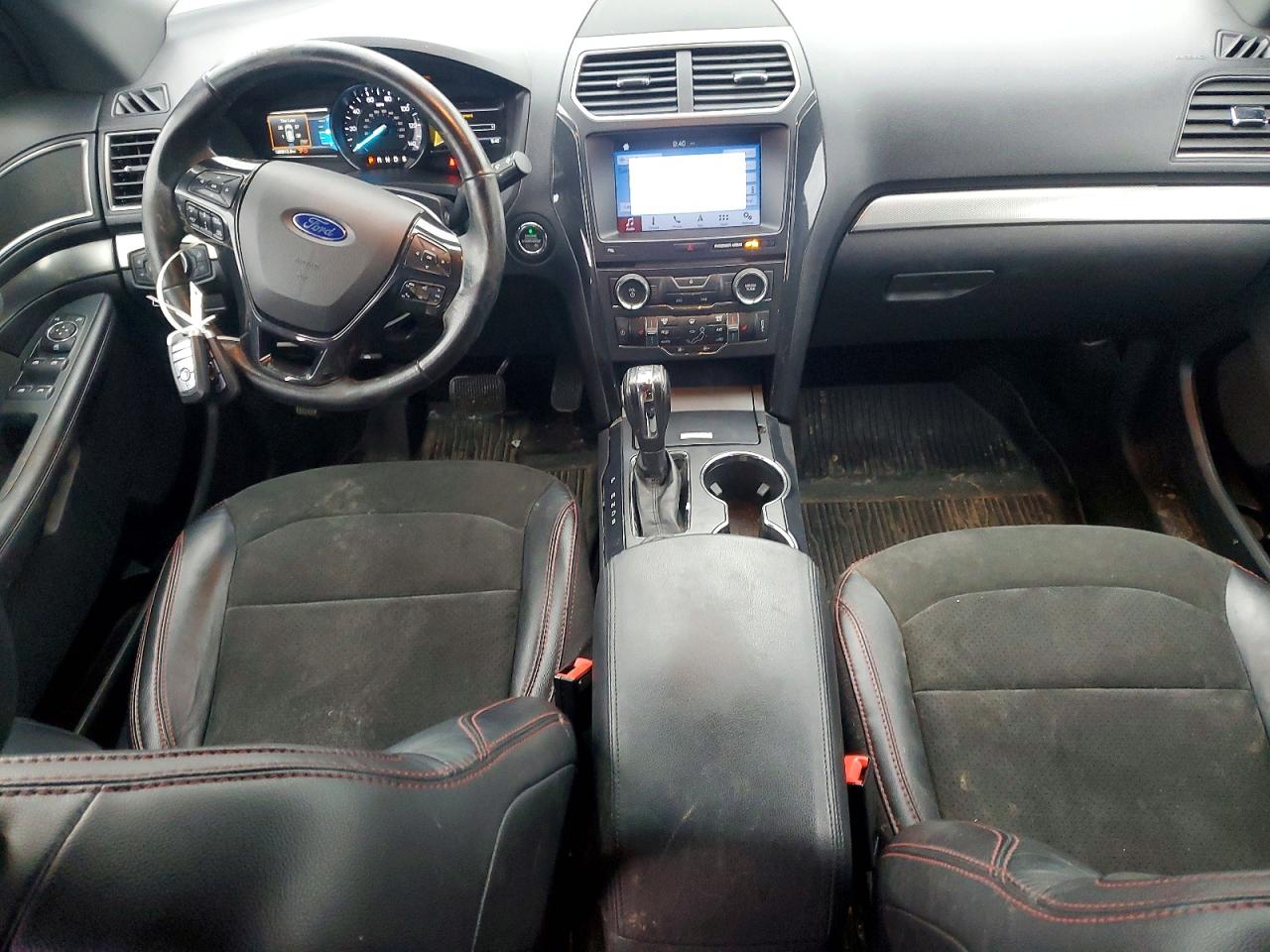 2018 FORD EXPLORER XLT photo 8