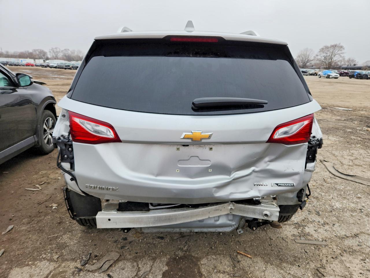 2018 CHEVROLET EQUINOX PREMIER photo 11