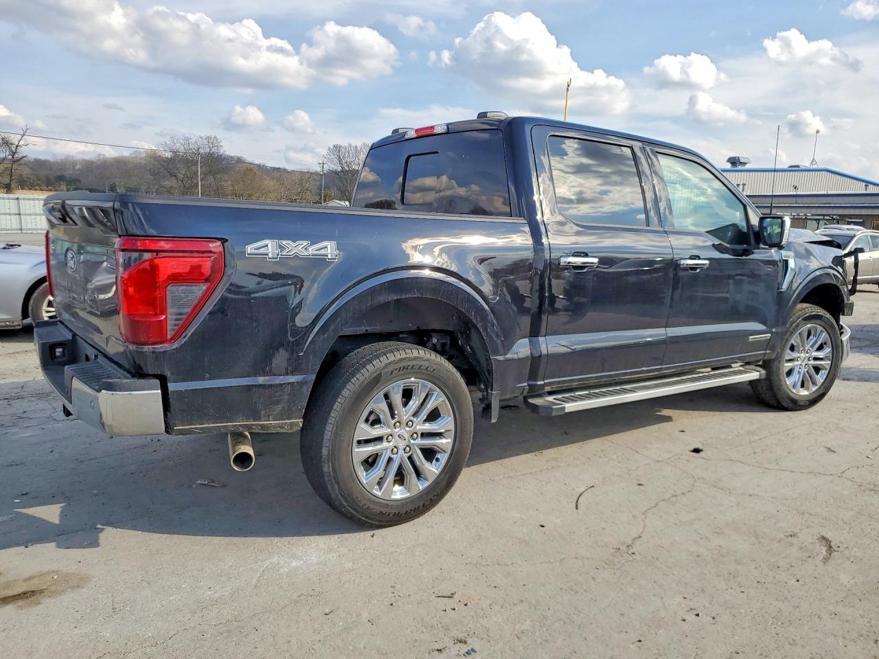 2024 FORD F150 XLT photo 5