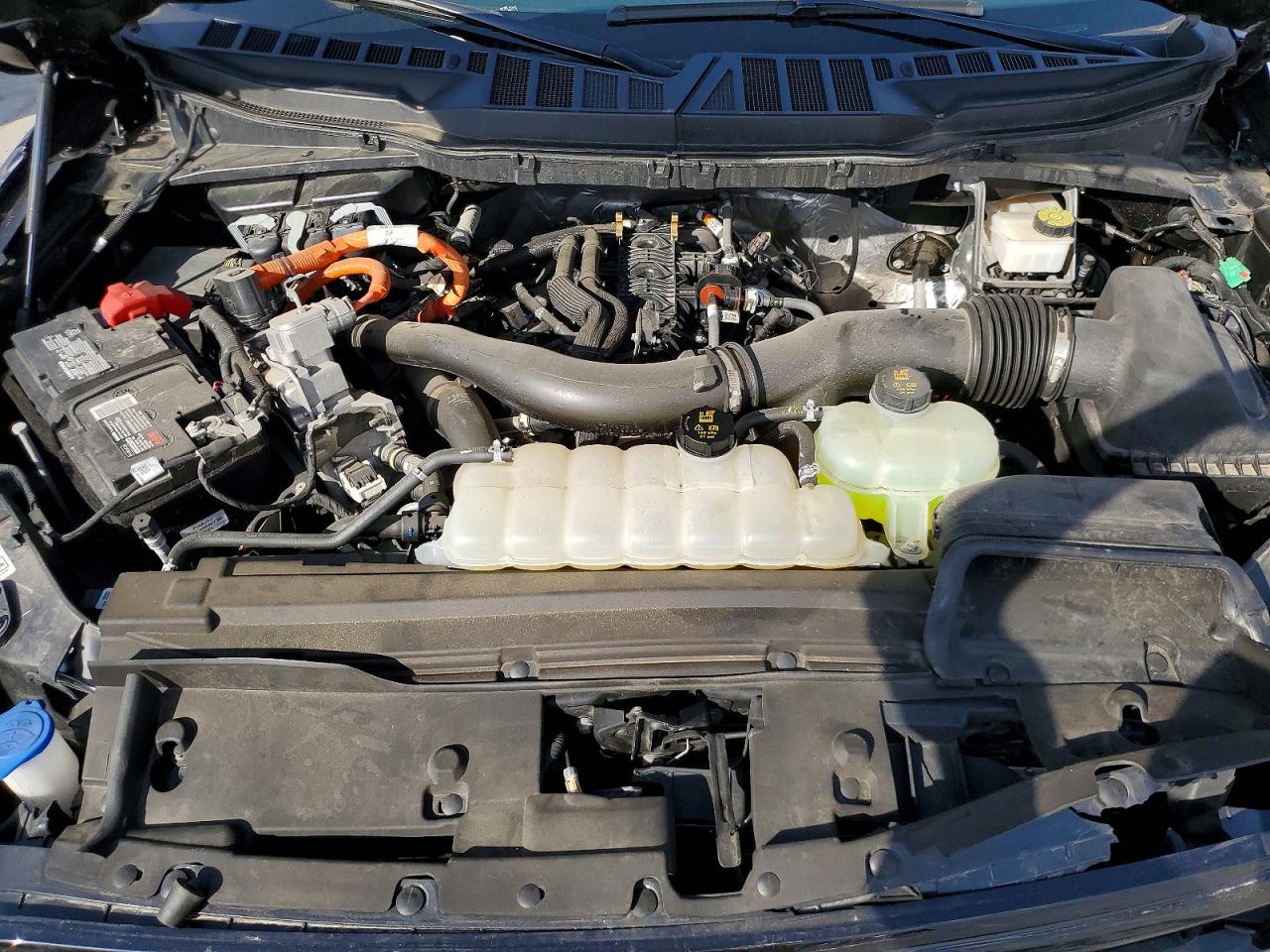 2024 FORD F150 XLT photo 21
