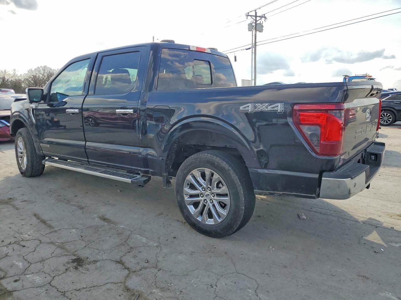 2024 FORD F150 XLT photo 3