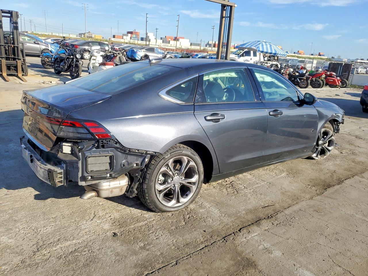 2024 HONDA ACCORD EX photo 7