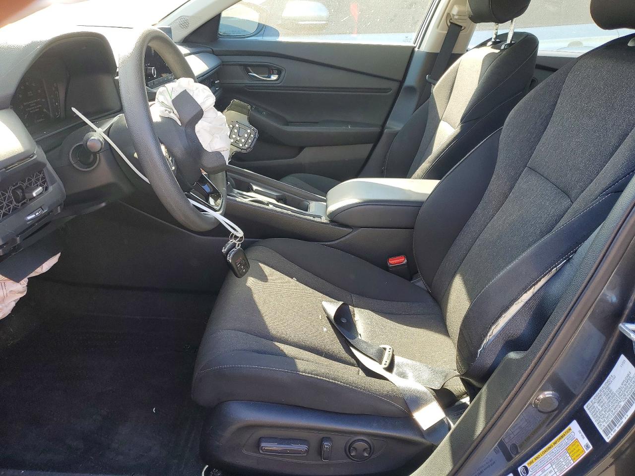 2024 HONDA ACCORD EX photo 19