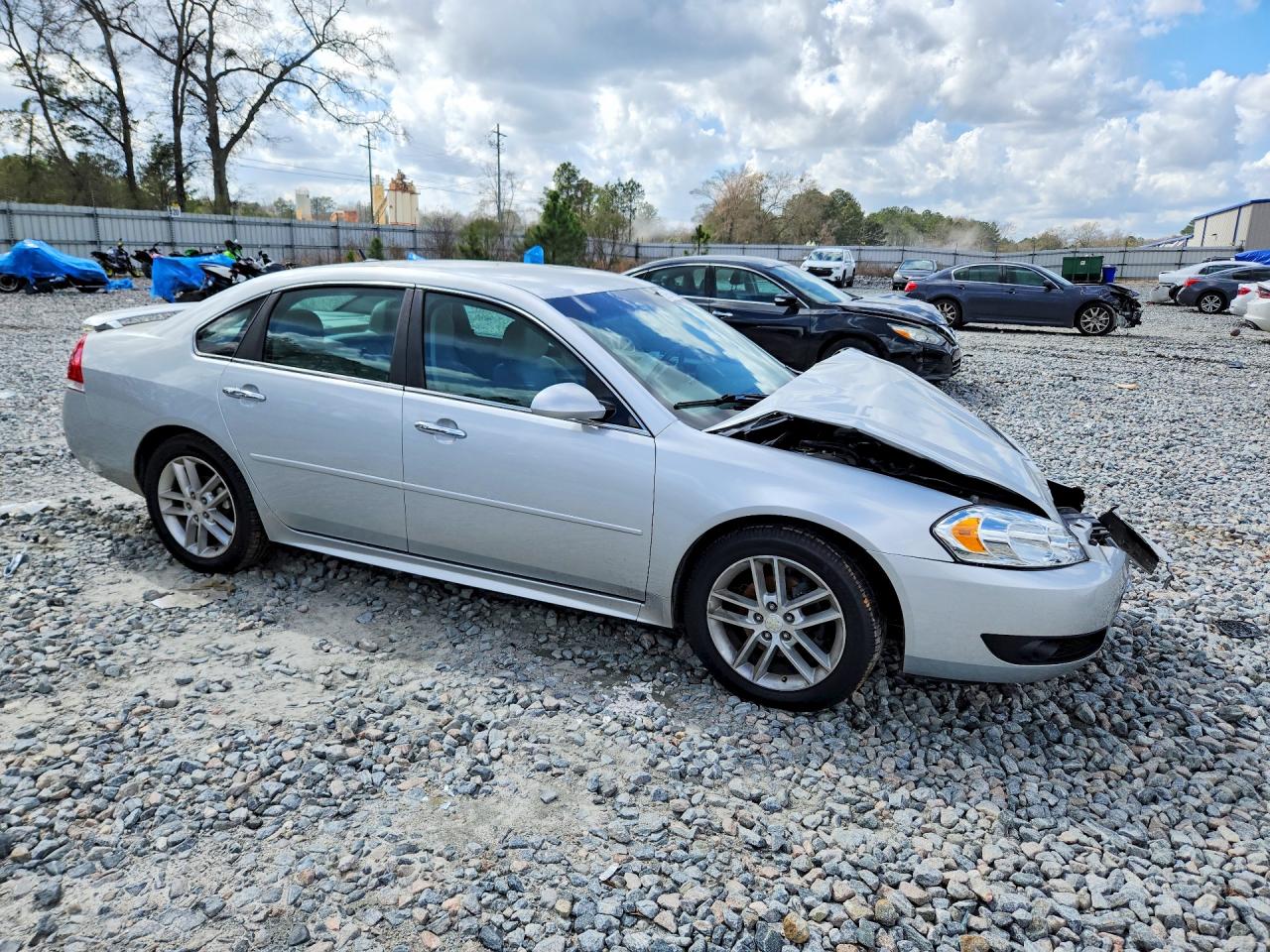 2013 CHEVROLET IMPALA LTZ photo 4