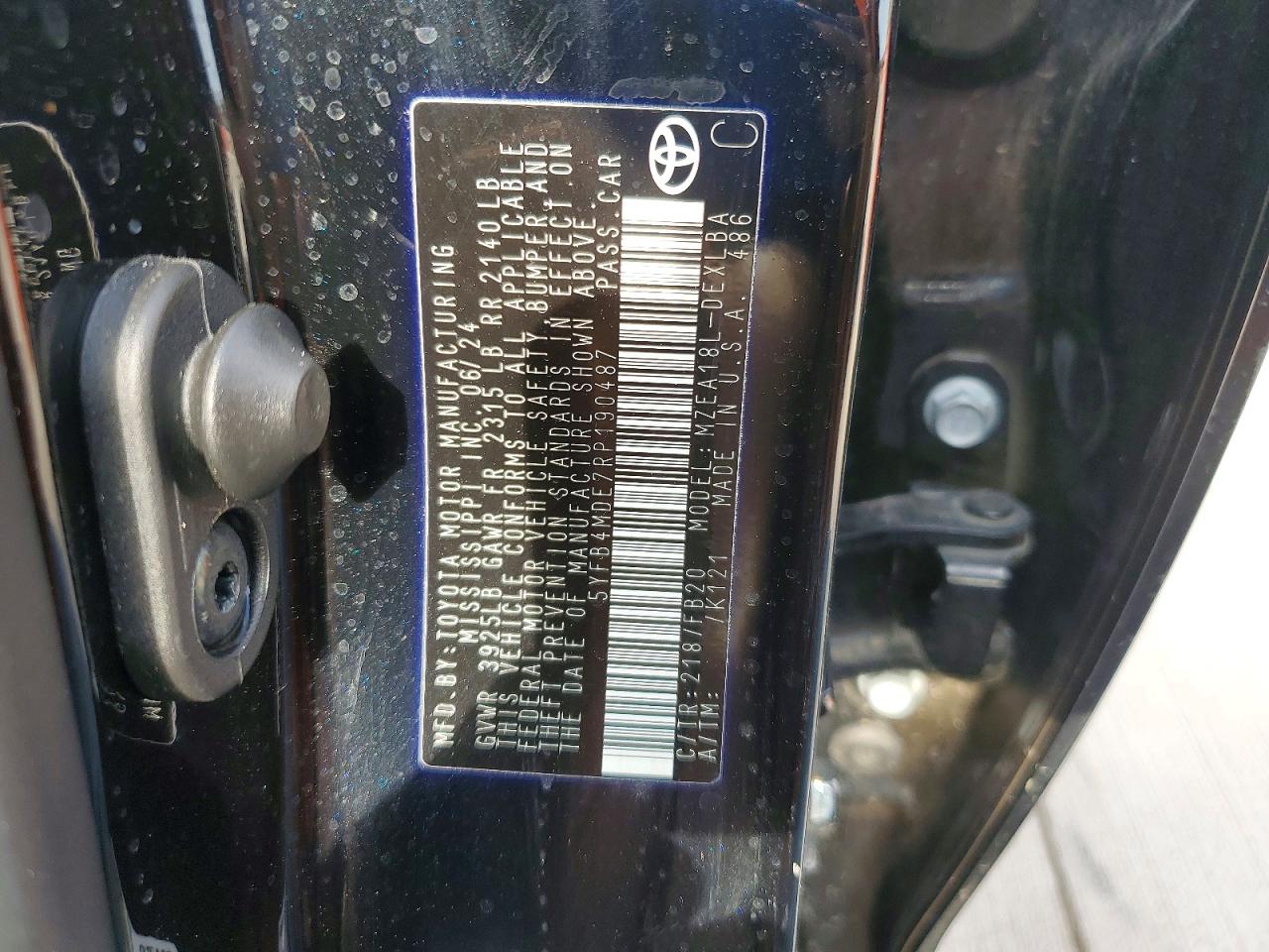 2024 TOYOTA COROLLA LE photo 34