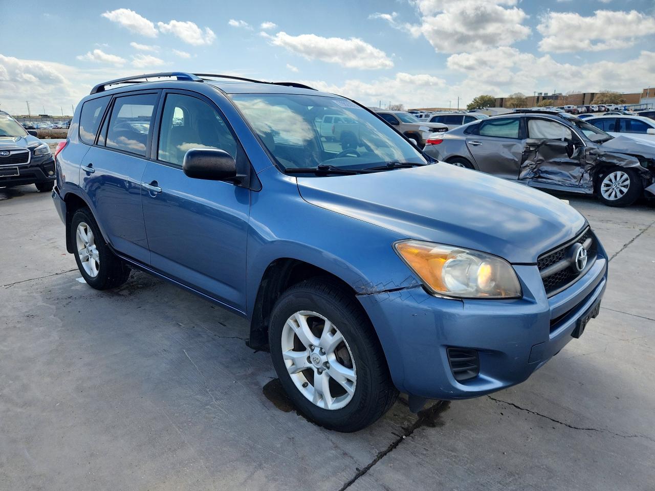 2012 TOYOTA RAV4 BASE photo 7