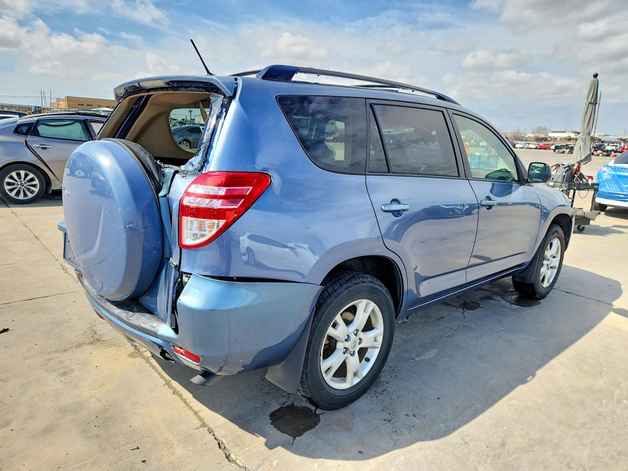 2012 TOYOTA RAV4 BASE photo 5