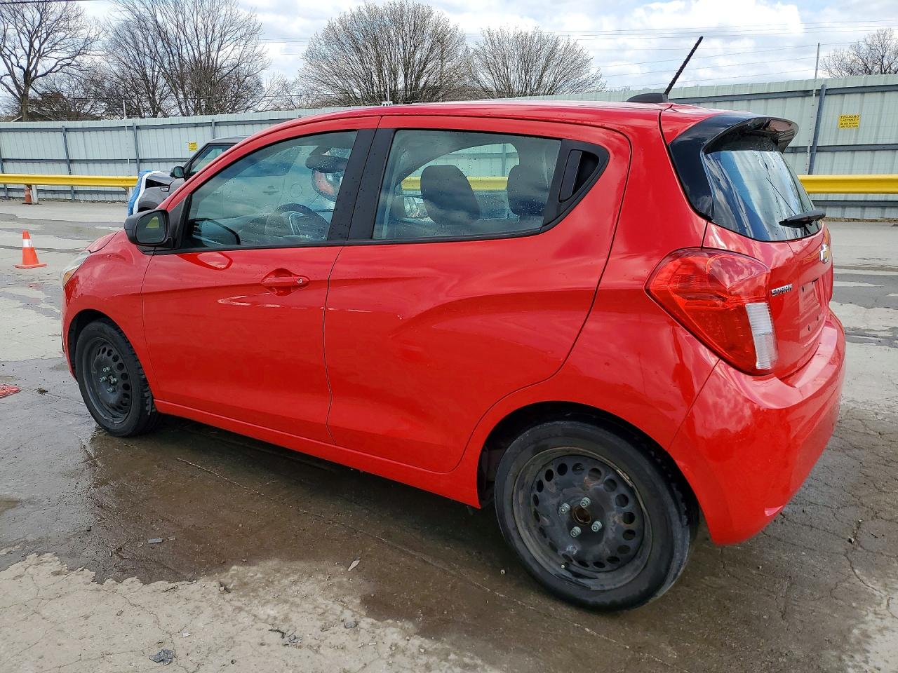 2018 CHEVROLET SPARK LS photo 4