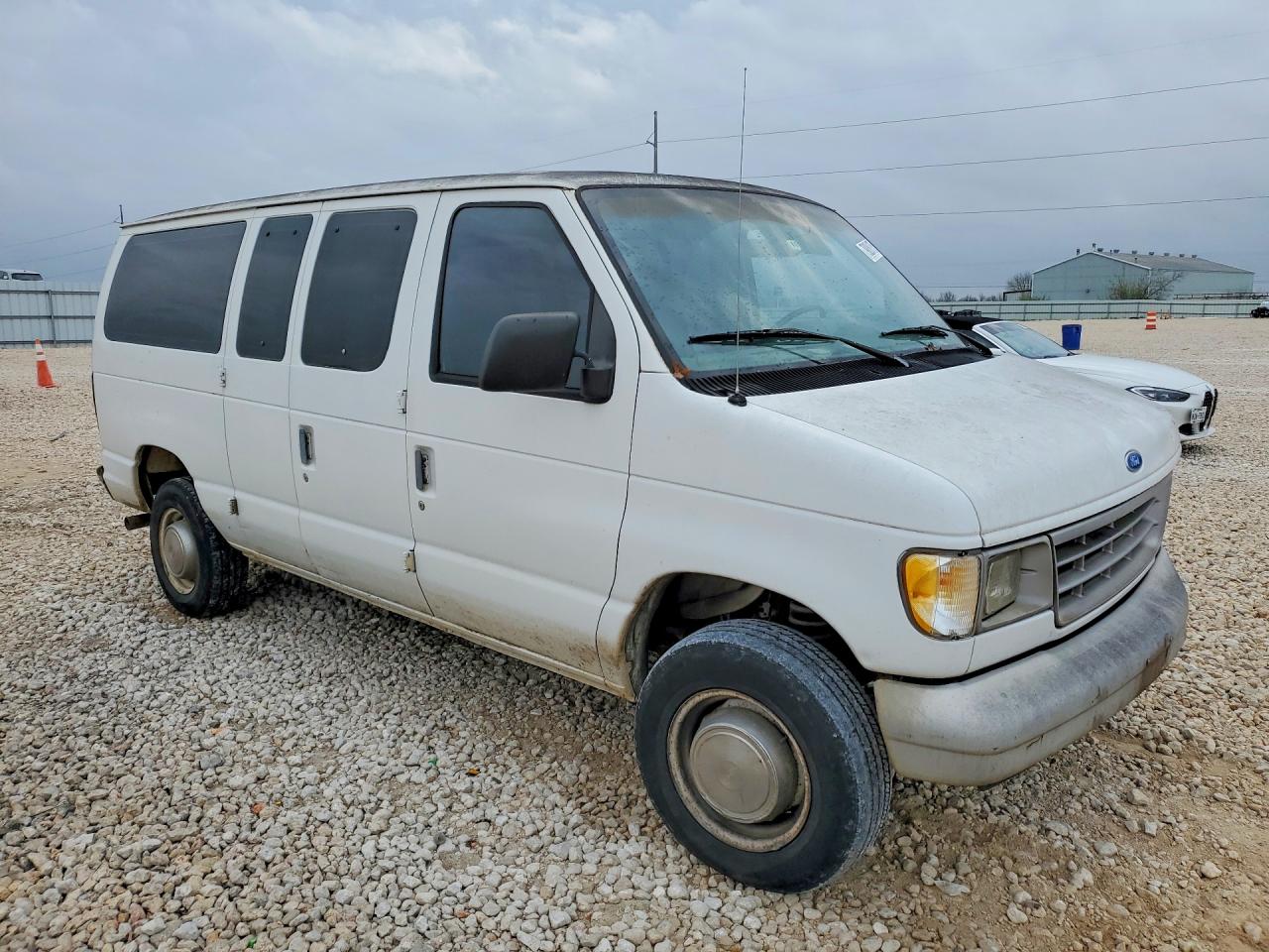 1996 FORD E250 DELIVERY VAN photo 4