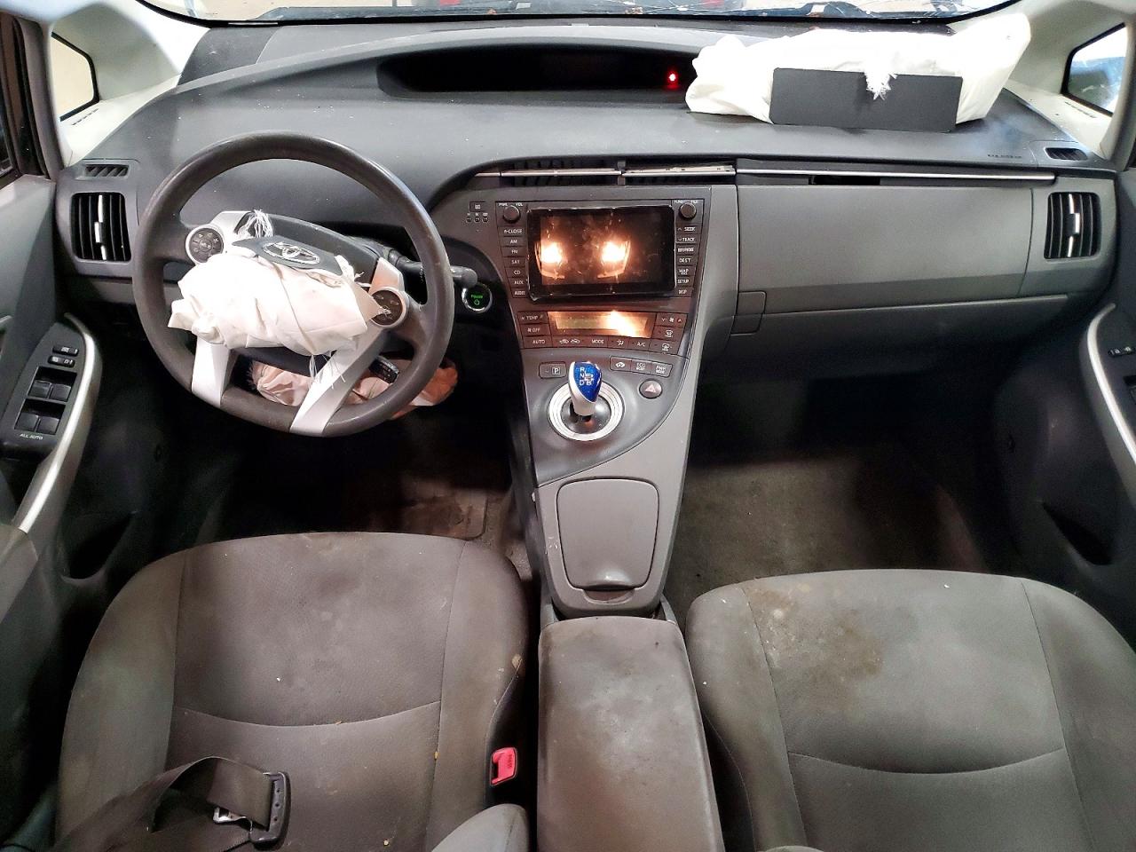 2011 TOYOTA PRIUS THREE photo 15