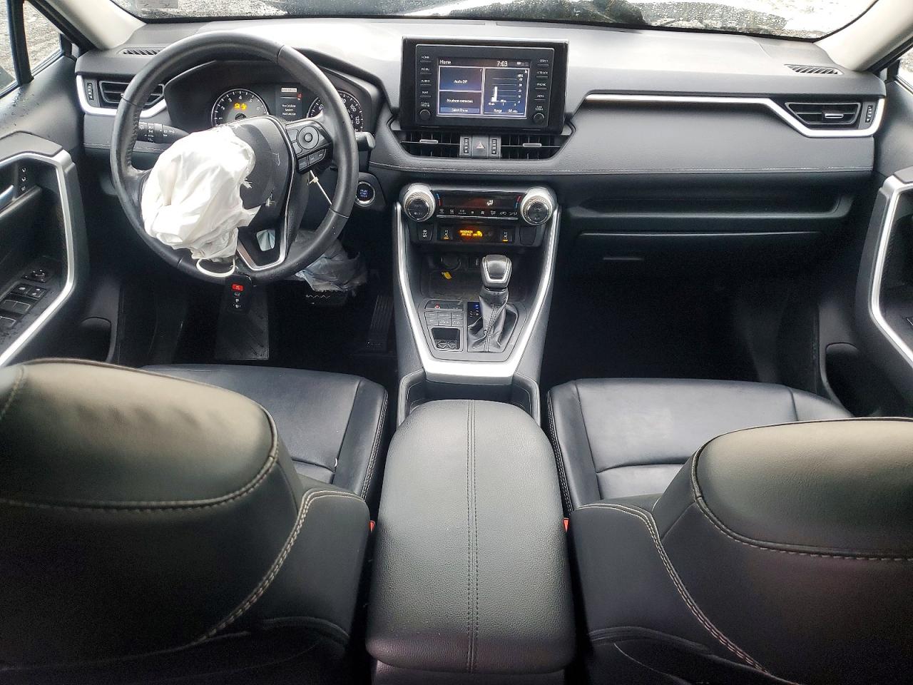 2019 TOYOTA RAV4 XLE PREMIUM photo 15