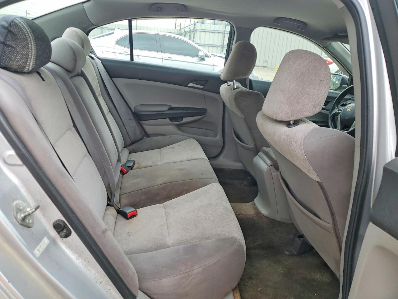 2010 HONDA ACCORD LX photo 10