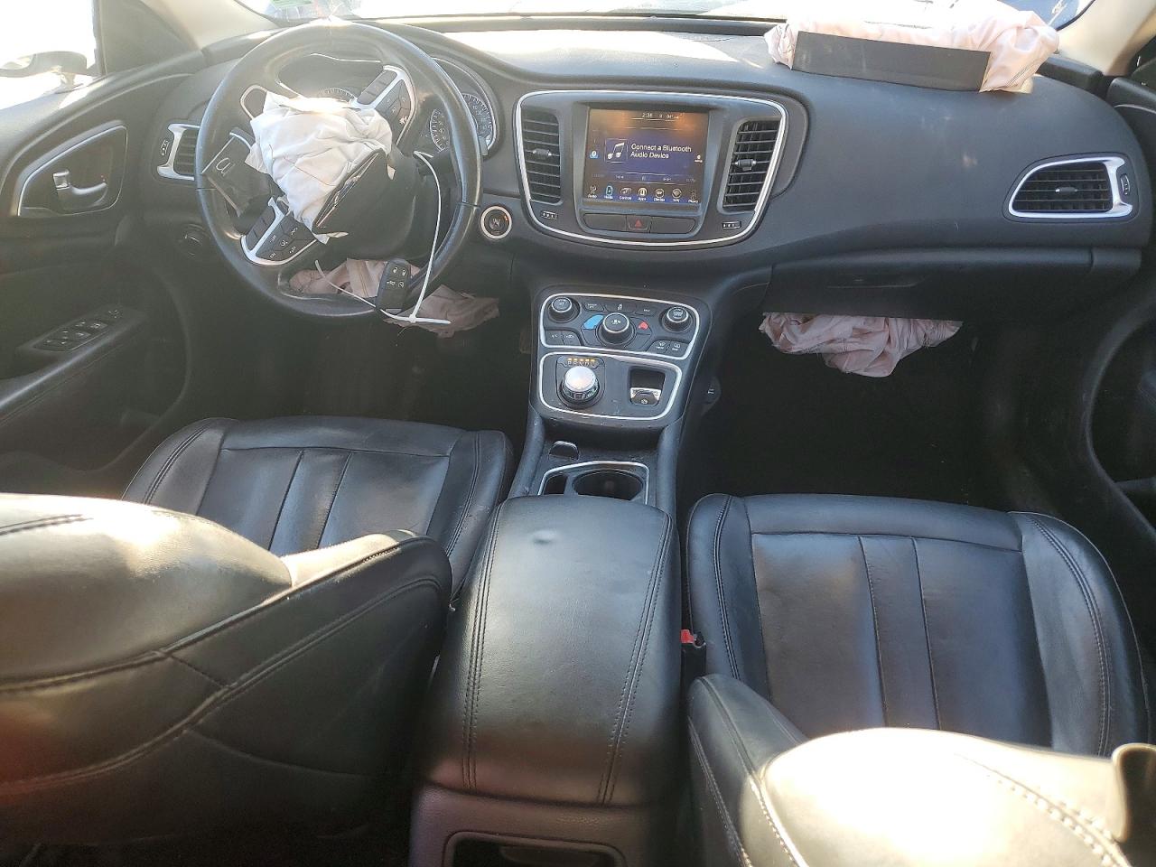 2016 CHRYSLER 200 LIMITED photo 8
