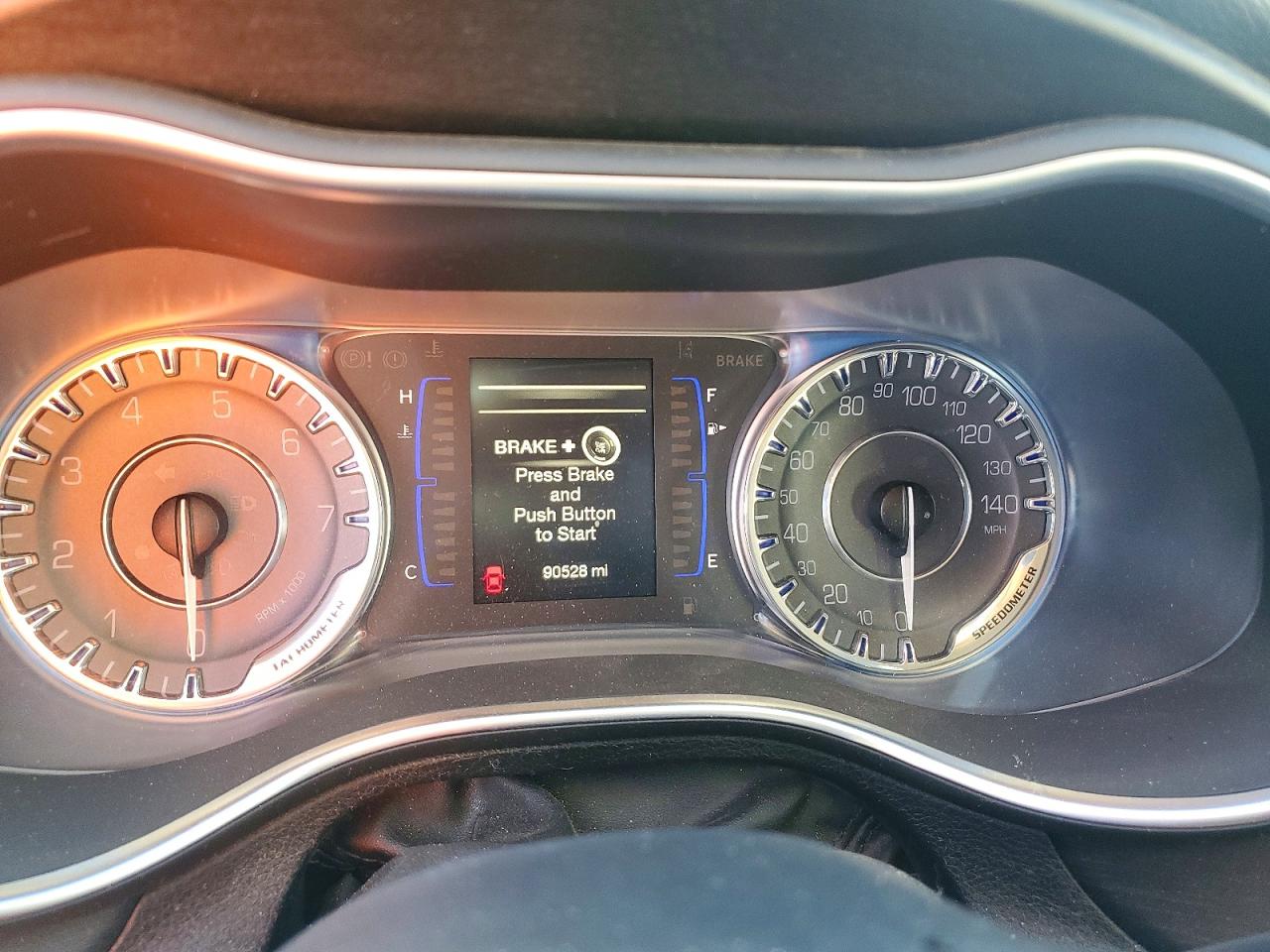 2016 CHRYSLER 200 LIMITED photo 9