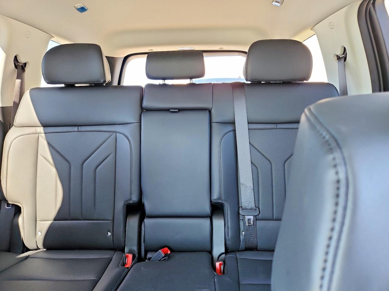 2026 HYUNDAI SANTA FE SEL photo 10