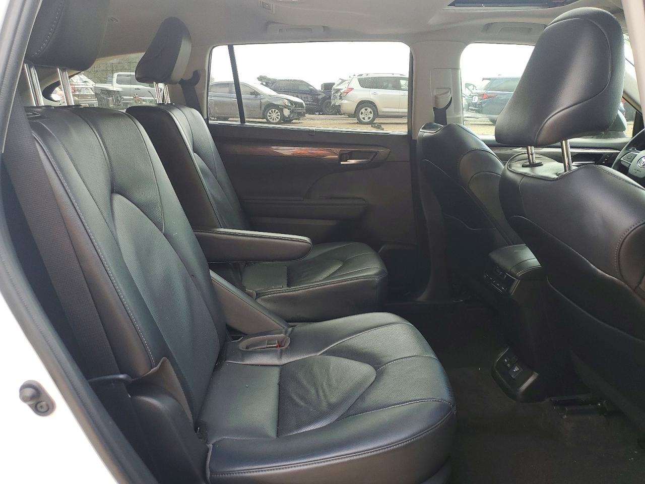 2023 TOYOTA HIGHLANDER HYBRID LIMITED photo 21
