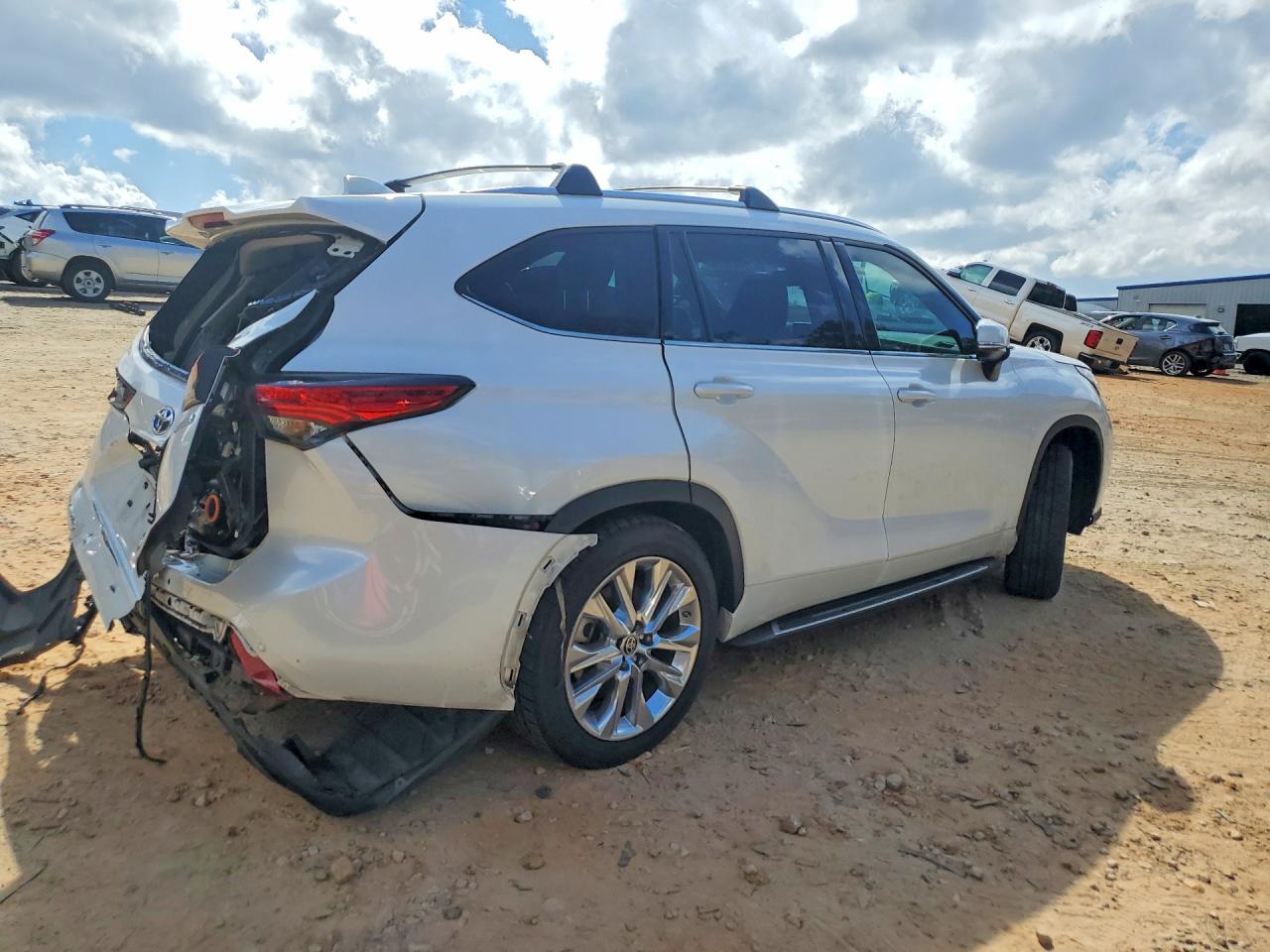 2023 TOYOTA HIGHLANDER HYBRID LIMITED photo 5