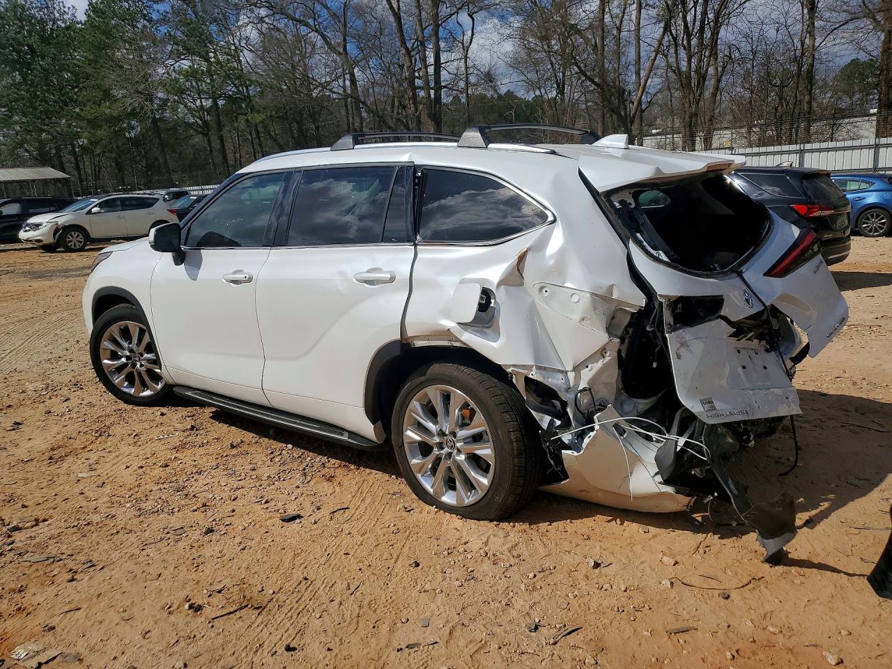 2023 TOYOTA HIGHLANDER HYBRID LIMITED photo 3