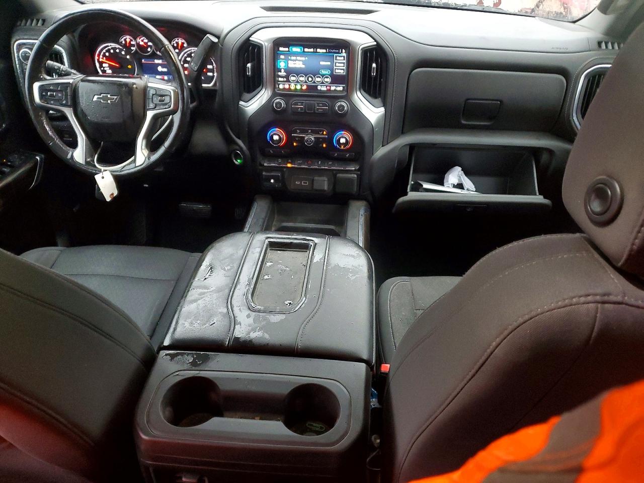 2021 CHEVROLET SILVERADO K1500 RST photo 8