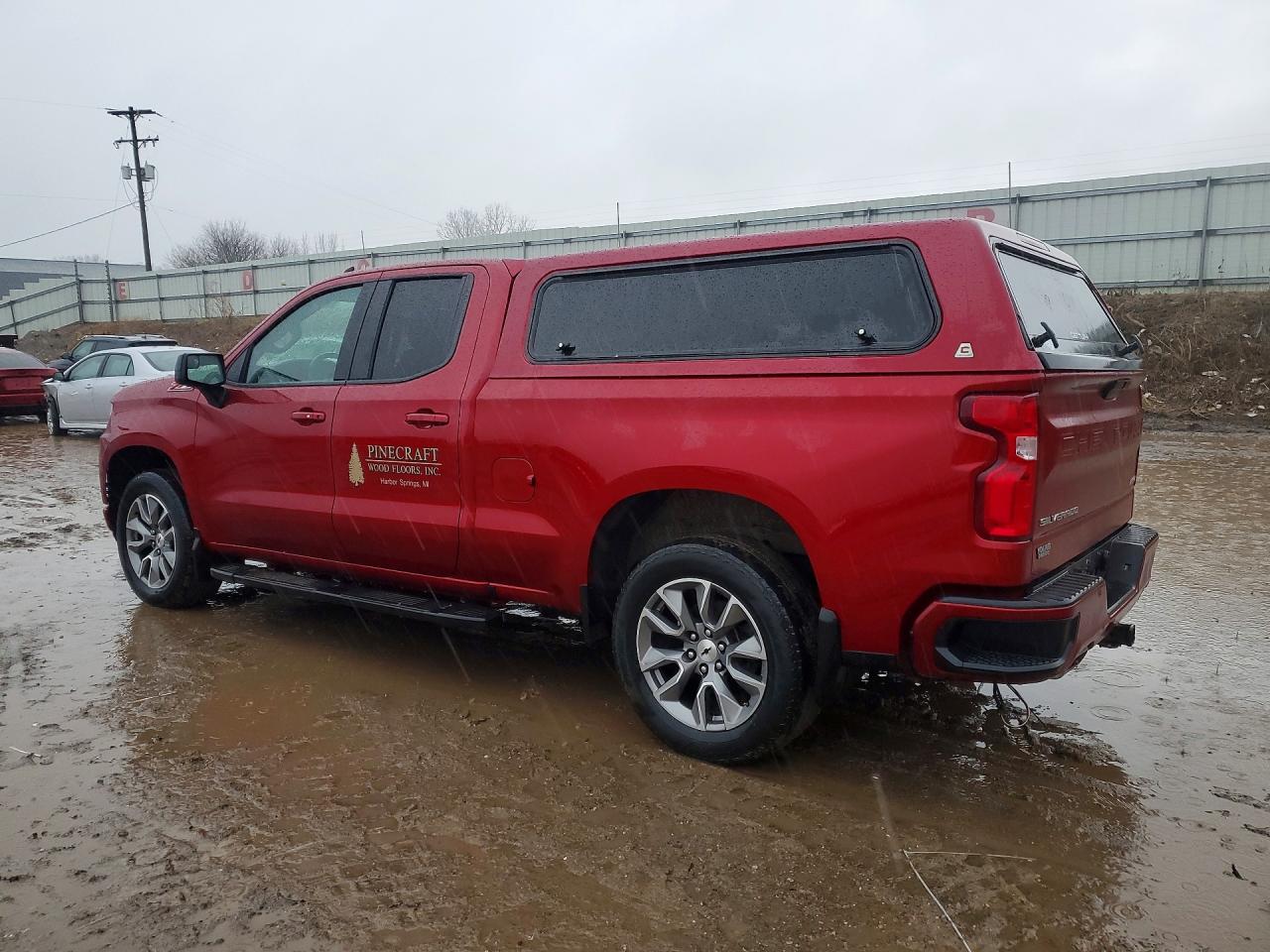 2021 CHEVROLET SILVERADO K1500 RST photo 2