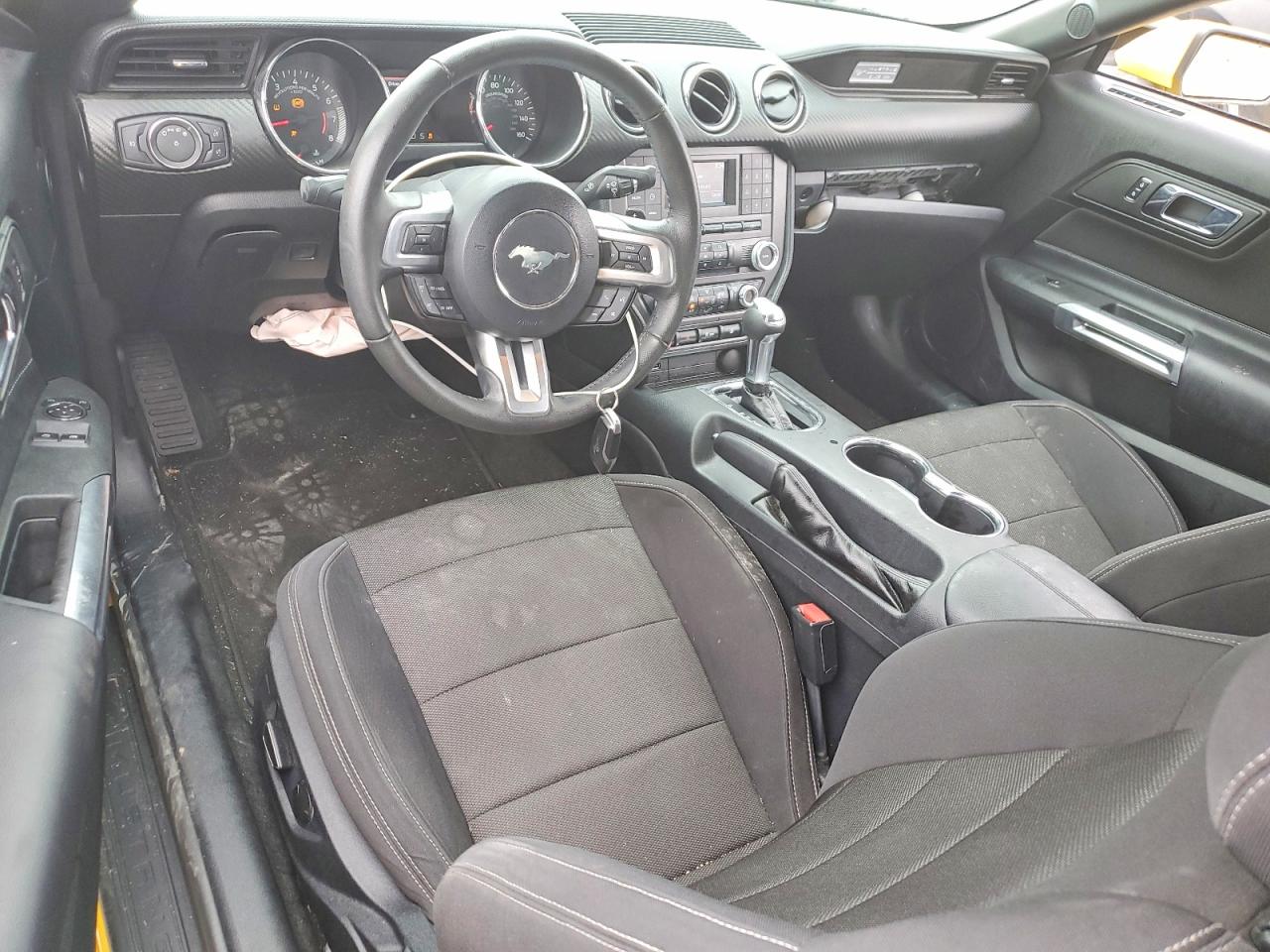 2016 FORD MUSTANG photo 15